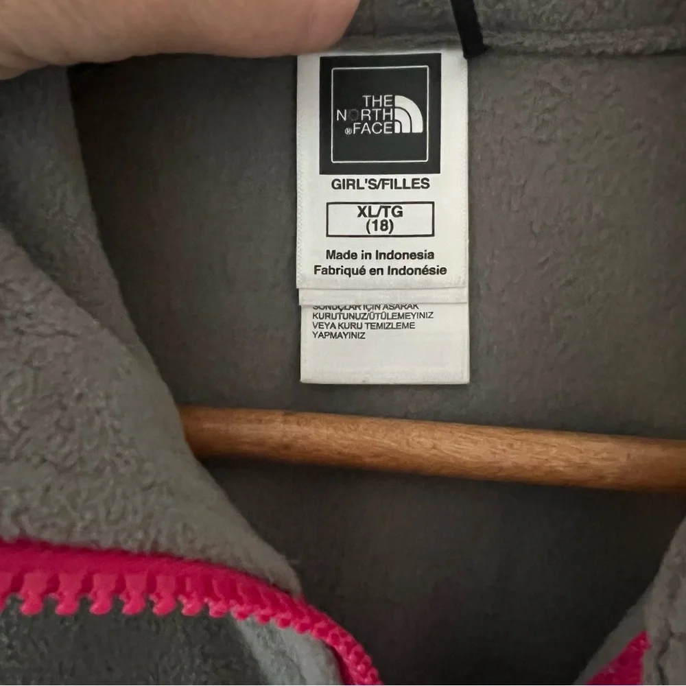 The North Face Girl’s Fleece Full Zip Up Grey with Pink Zipper Size XL 18